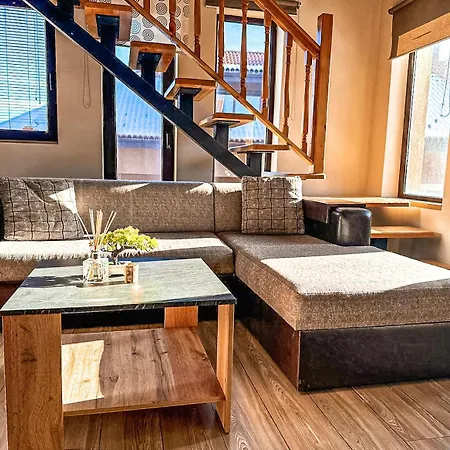 Iz View Банско